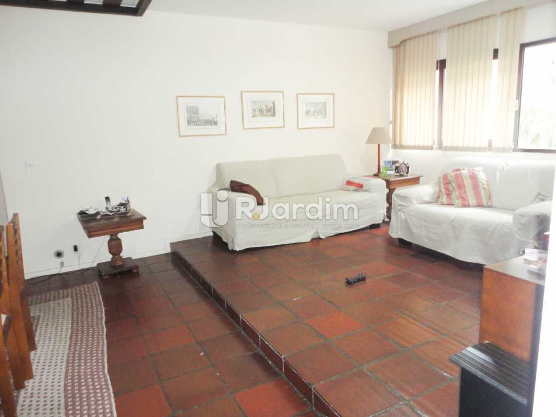 Conheça Sala do imóvel - Apartamento Rua Marechal Mascarenhas de Morais,Copacabana, Zona Sul,Rio de Janeiro, RJ À Venda, 3 Quartos, 85m² - LAAP31125 - 4 Sala - Apartamento Rua Marechal Mascarenhas de Morais,Copacabana, Zona Sul,Rio de Janeiro, RJ À Venda, 3 Quartos, 85m² - LAAP31125 - 4
