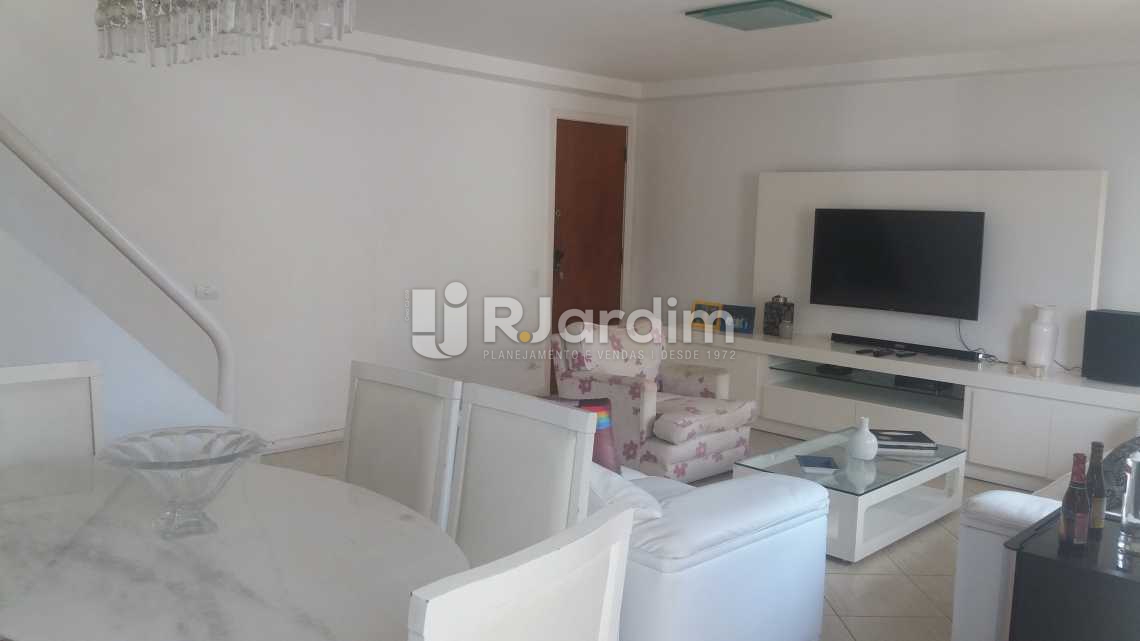 Conheça Sala do imóvel - Cobertura Duplex / Apart Hotel / Residencial / 3 Quartos / Ipanema / Zona Sul / Rio de Janeiro RJ - LACO30160 - 5 Sala - Cobertura Duplex / Apart Hotel / Residencial / 3 Quartos / Ipanema / Zona Sul / Rio de Janeiro RJ - LACO30160 - 5