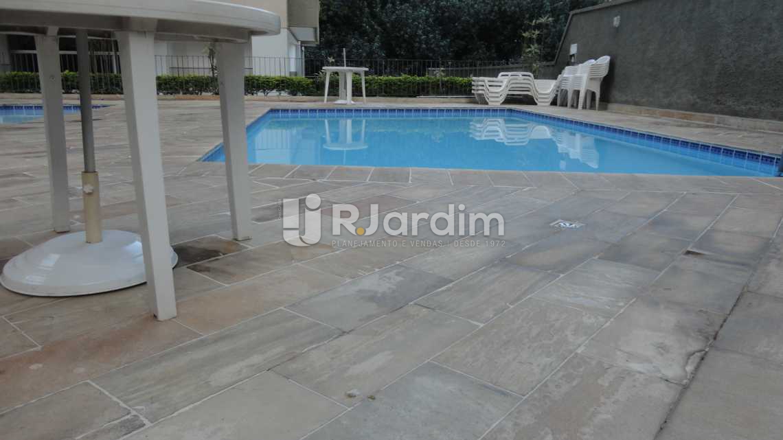 Conheça Piscina do imóvel - Imóveis Aluguel Humaitá 2 Quartos - LAAP20819 - 1 Piscina - Imóveis Aluguel Humaitá 2 Quartos - LAAP20819 - 1