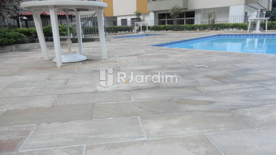 Conheça Piscina adulto e infantil do imóvel - Imóveis Aluguel Humaitá 2 Quartos - LAAP20819 - 3 Piscina adulto e infantil - Imóveis Aluguel Humaitá 2 Quartos - LAAP20819 - 3