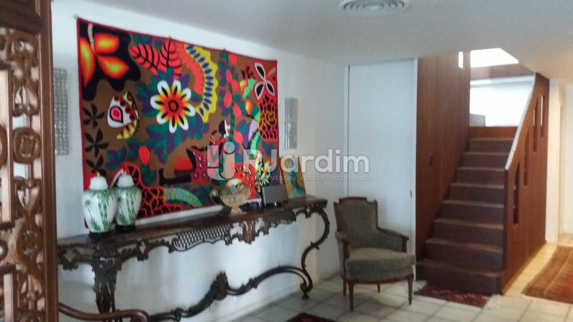 Conheça Hall de entrada do imóvel - Cobertura À VENDA, Copacabana, Rio de Janeiro, RJ - LACO40095 - 1 Hall de entrada - Cobertura À VENDA, Copacabana, Rio de Janeiro, RJ - LACO40095 - 1