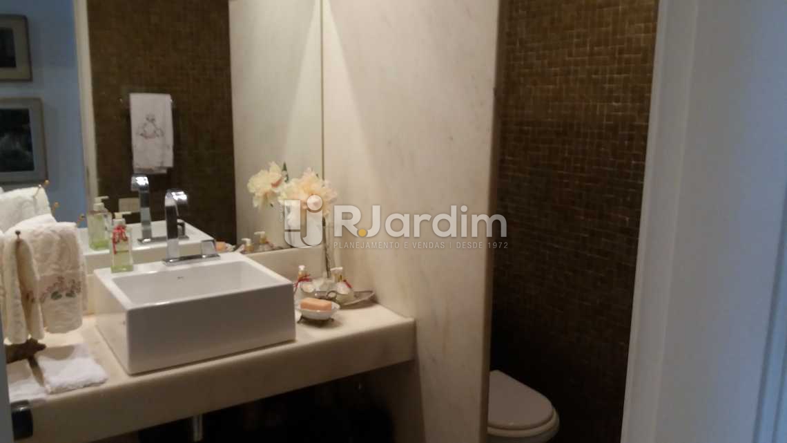Conheça Lavabo do imóvel - Cobertura À VENDA, Copacabana, Rio de Janeiro, RJ - LACO40095 - 11 Lavabo - Cobertura À VENDA, Copacabana, Rio de Janeiro, RJ - LACO40095 - 11