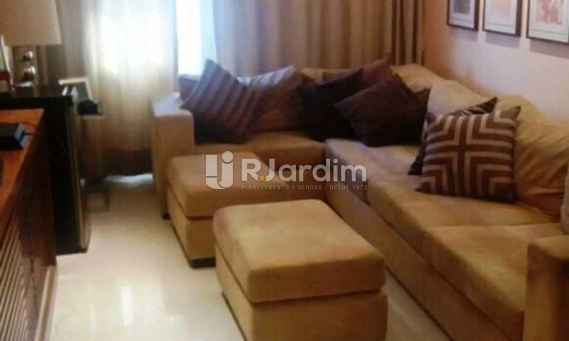 Conheça SALA DE TV do imóvel - Compra Venda Avaliação Imóveis Leblon 3 Suítes - LAAP31149 - 4 SALA DE TV - Compra Venda Avaliação Imóveis Leblon 3 Suítes - LAAP31149 - 4