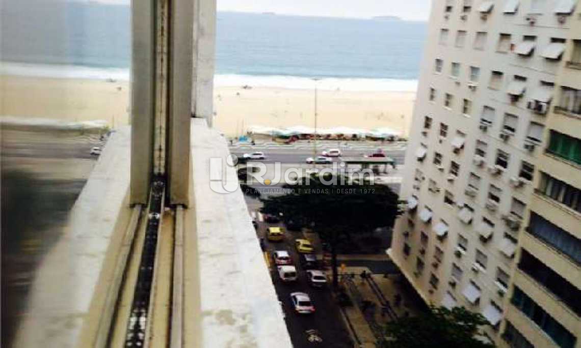 Conheça Vista praia 1 do imóvel - Cobertura À VENDA, Copacabana, Rio de Janeiro, RJ - LACO50017 - 10 Vista praia 1 - Cobertura À VENDA, Copacabana, Rio de Janeiro, RJ - LACO50017 - 10
