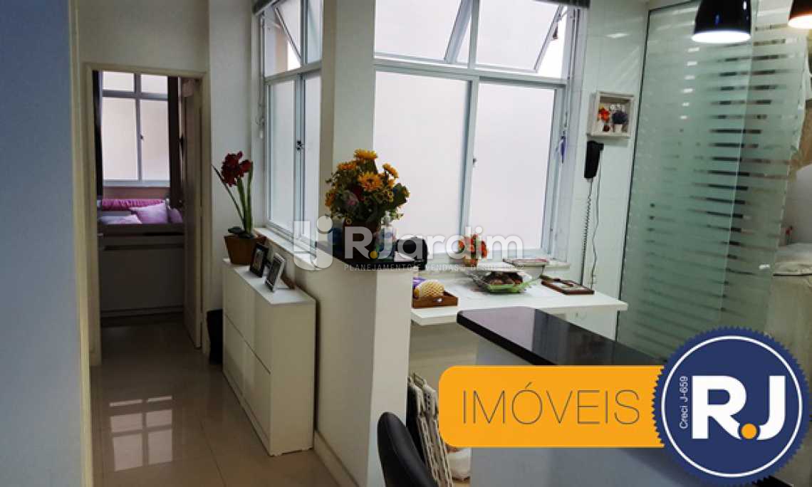 Conheça Circulação do imóvel - Imóveis Compra e Venda Botafogo 2 Quartos - LAAP20851 - 10 Circulação - Imóveis Compra e Venda Botafogo 2 Quartos - LAAP20851 - 10