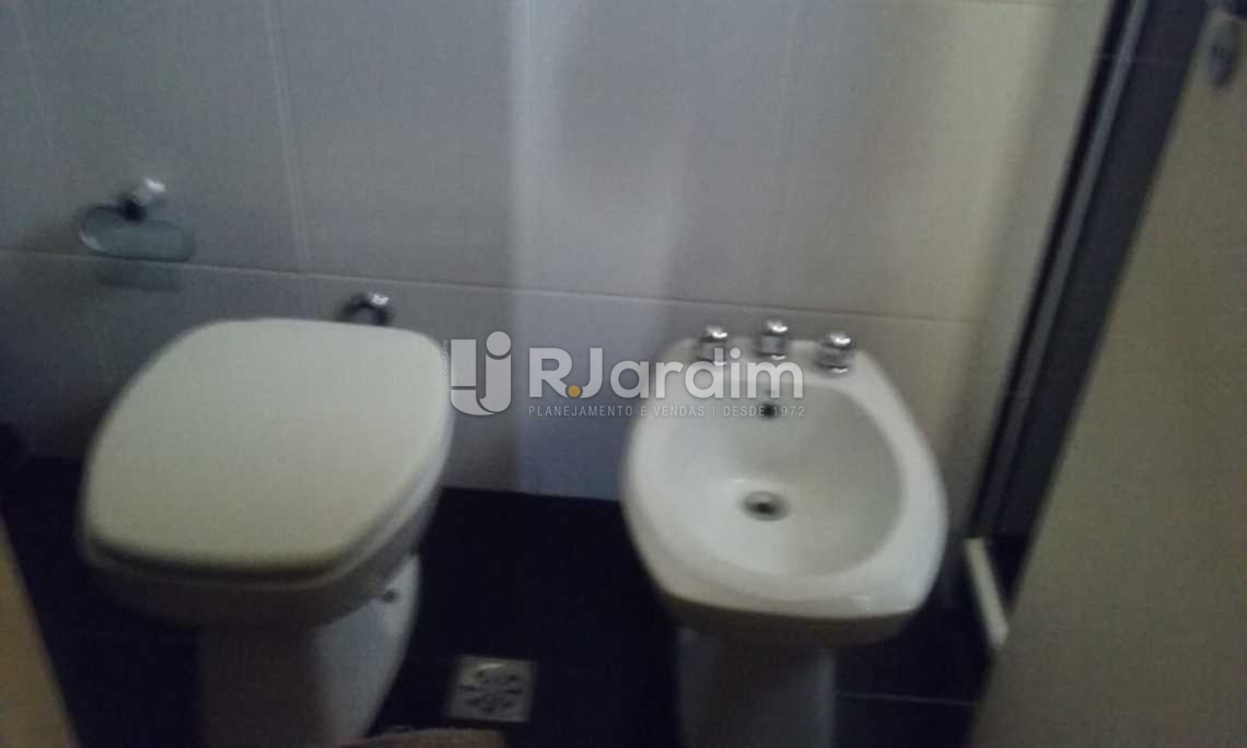 Conheça banho suíte do imóvel - Cobertura Leblon, Zona Sul,Rio de Janeiro, RJ À Venda, 2 Quartos, 149m² - LACO20097 - 9 banho suíte - Cobertura Leblon, Zona Sul,Rio de Janeiro, RJ À Venda, 2 Quartos, 149m² - LACO20097 - 9
