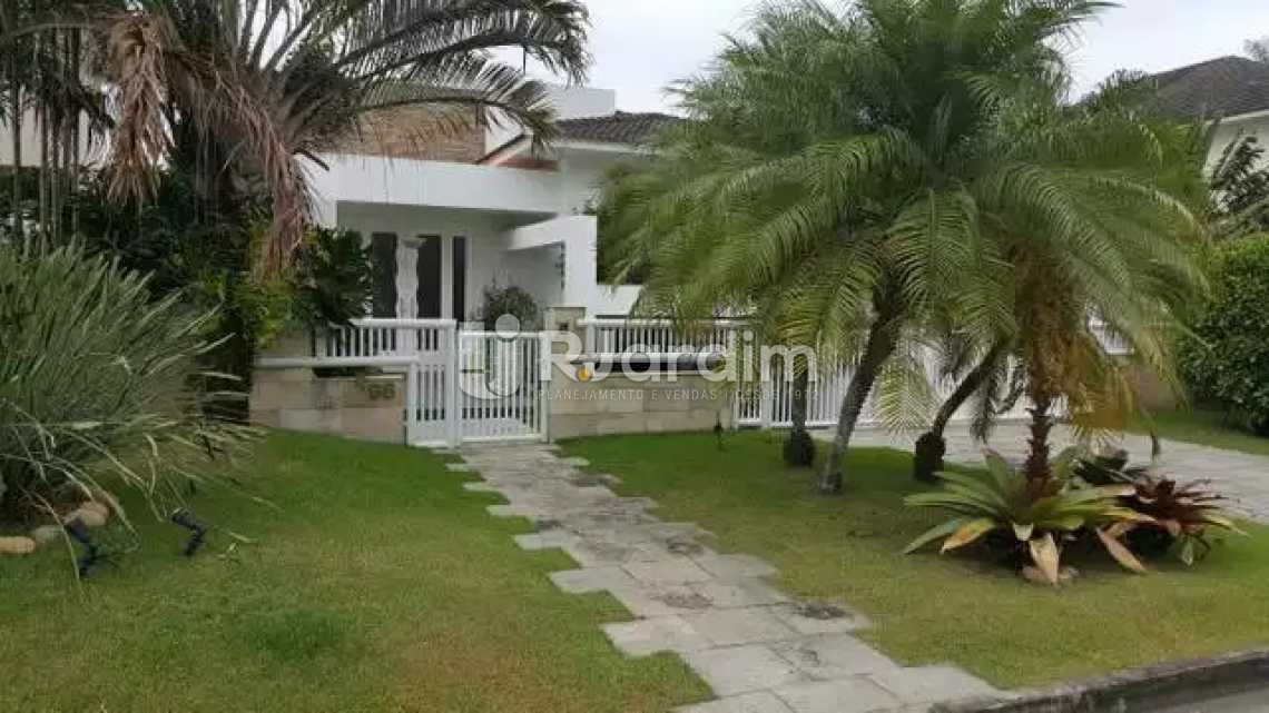 Conheça Entrada da casa do imóvel - Casa em Condominio PARA ALUGAR, Barra da Tijuca, Rio de Janeiro, RJ - LACN40007 - 6 Entrada da casa - Casa em Condominio PARA ALUGAR, Barra da Tijuca, Rio de Janeiro, RJ - LACN40007 - 6