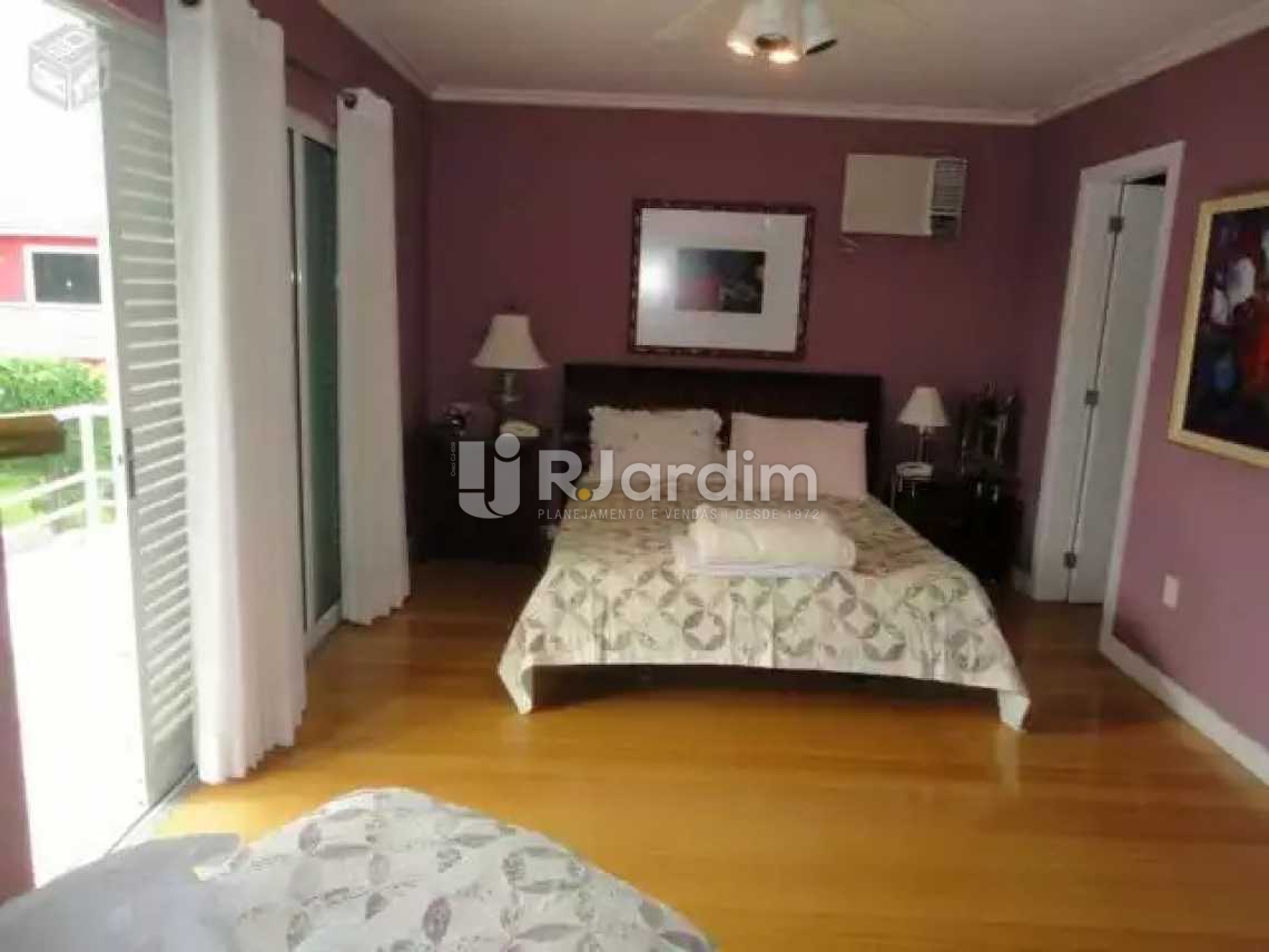 Conheça Quarto da suíte do imóvel - Casa em Condomínio À Venda Rua Zeno Zani,Barra da Tijuca, Zona Oeste - Barra e Adjacentes,Rio de Janeiro - R$ 4.300.000 - LACN40008 - 12 Quarto da suíte - Casa em Condomínio À Venda Rua Zeno Zani,Barra da Tijuca, Zona Oeste - Barra e Adjacentes,Rio de Janeiro - R$ 4.300.000 - LACN40008 - 12