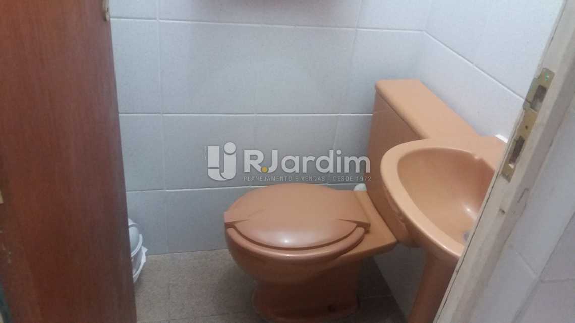 Conheça WC serviço do imóvel - Apartamento À VENDA, Copacabana, Rio de Janeiro, RJ - LAAP20858 - 13 WC serviço - Apartamento À VENDA, Copacabana, Rio de Janeiro, RJ - LAAP20858 - 13