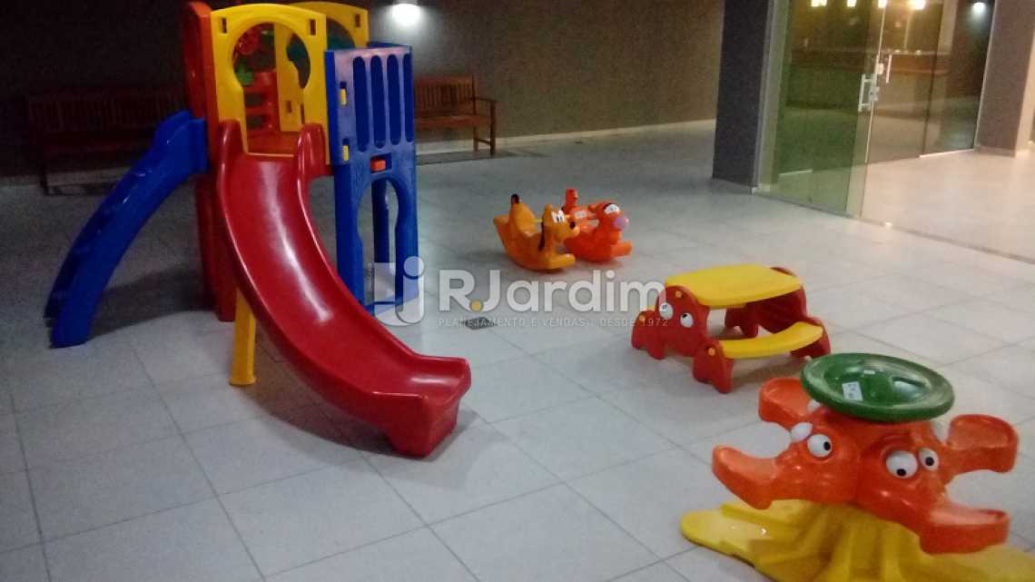 Conheça VIA MARGUTTA do imóvel - Via Margutta Apartamento Tijuca 2 Quartos - LAAP20860 - 18 VIA MARGUTTA - Via Margutta Apartamento Tijuca 2 Quartos - LAAP20860 - 18