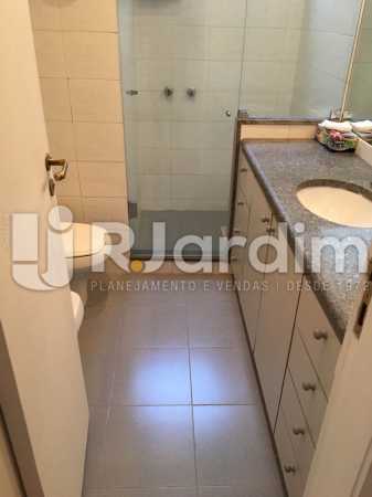 Conheça Banheiro social do imóvel - Apartamento À VENDA, Leblon, Rio de Janeiro, RJ - LAAP31179 - 20 Banheiro social - Apartamento À VENDA, Leblon, Rio de Janeiro, RJ - LAAP31179 - 20