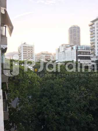 Conheça Vista livre da sala do imóvel - Apartamento À VENDA, Leblon, Rio de Janeiro, RJ - LAAP31179 - 7 Vista livre da sala - Apartamento À VENDA, Leblon, Rio de Janeiro, RJ - LAAP31179 - 7