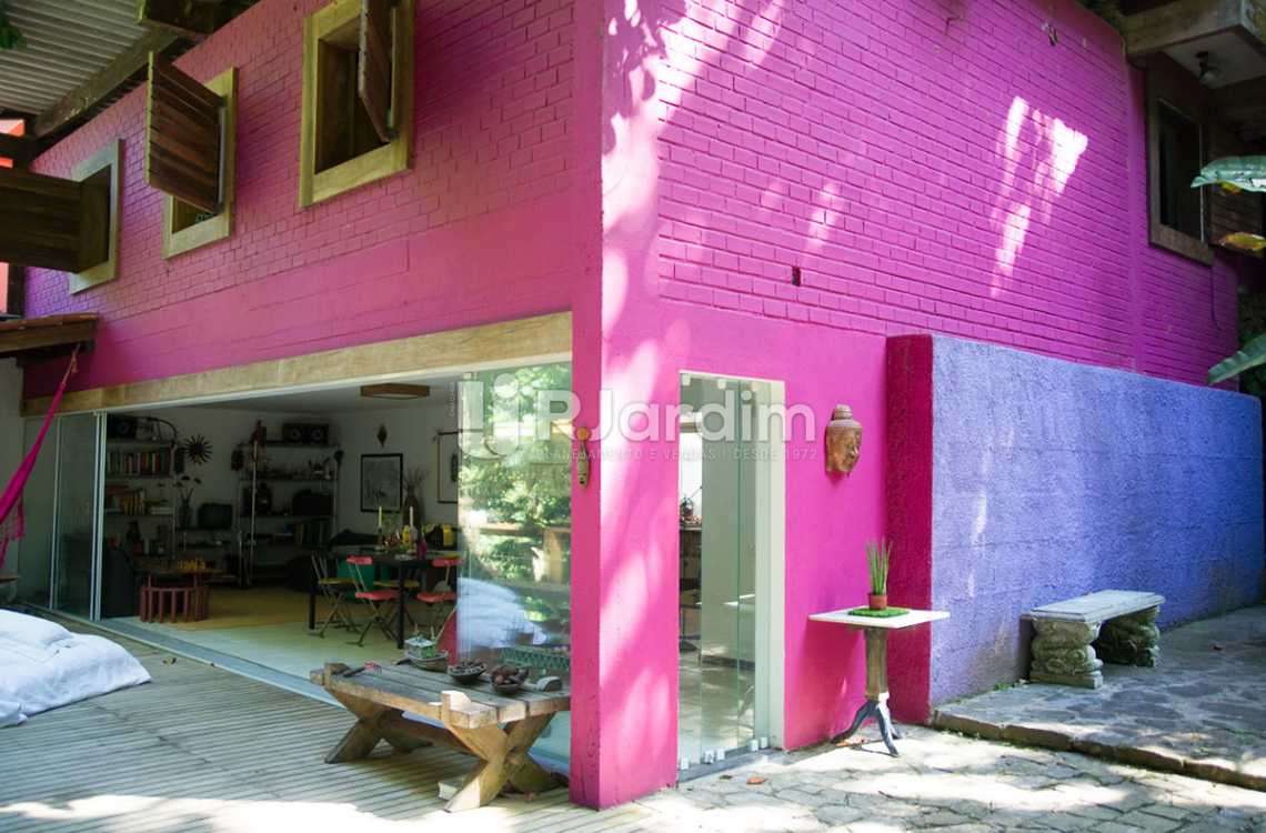 Conheça entrada / sala do imóvel - Casa em Condomínio Triplex Residencial São Conrado 4 Quartos - LACN40009 - 3 entrada / sala - Casa em Condomínio Triplex Residencial São Conrado 4 Quartos - LACN40009 - 3