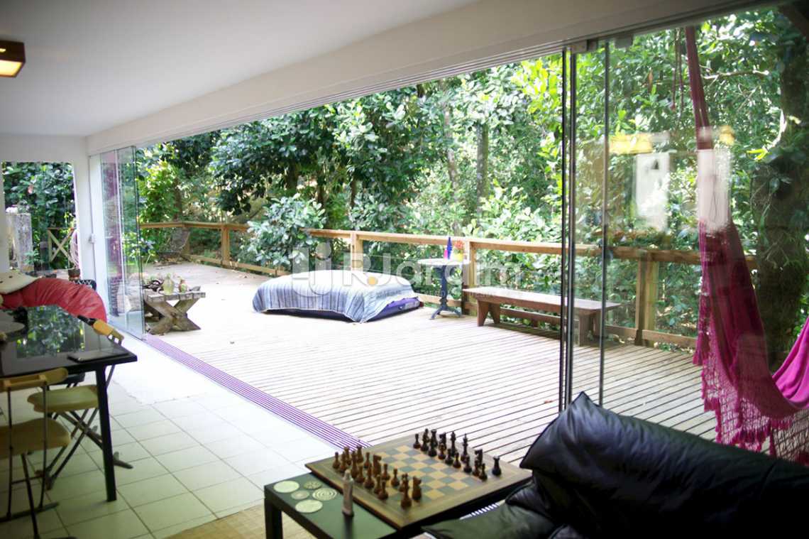 Conheça salão/deck do imóvel - Casa em Condomínio Triplex Residencial São Conrado 4 Quartos - LACN40009 - 8 salão/deck - Casa em Condomínio Triplex Residencial São Conrado 4 Quartos - LACN40009 - 8