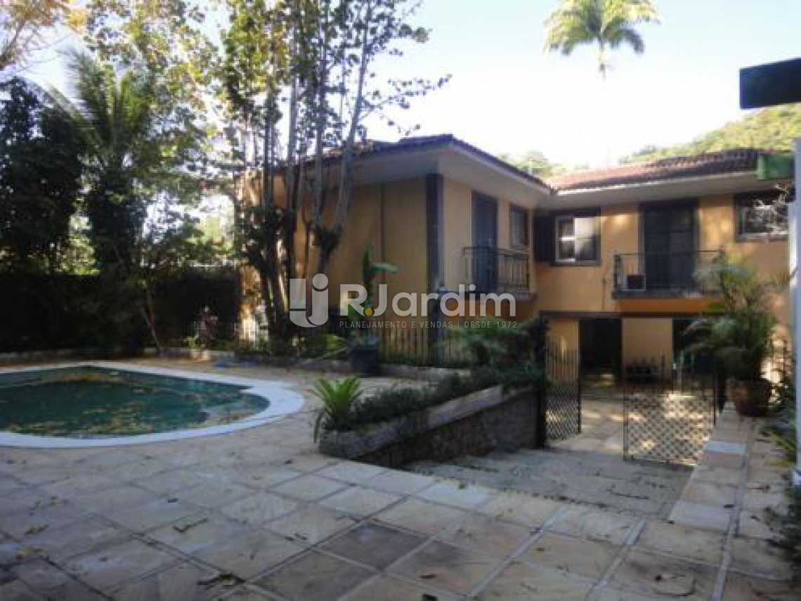 Conheça casa/área externa do imóvel - Casa Gávea, Zona Sul,Rio de Janeiro, RJ À Venda, 5 Quartos, 1000m² - LACA50016 - 3 casa/área externa - Casa Gávea, Zona Sul,Rio de Janeiro, RJ À Venda, 5 Quartos, 1000m² - LACA50016 - 3