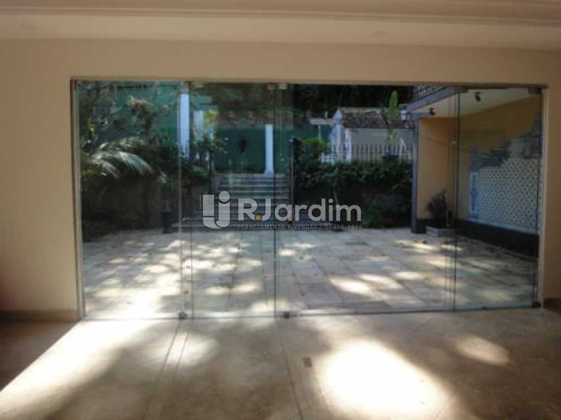 Conheça vista da sala / entrada do imóvel - Casa Gávea, Zona Sul,Rio de Janeiro, RJ À Venda, 5 Quartos, 1000m² - LACA50016 - 6 vista da sala / entrada - Casa Gávea, Zona Sul,Rio de Janeiro, RJ À Venda, 5 Quartos, 1000m² - LACA50016 - 6