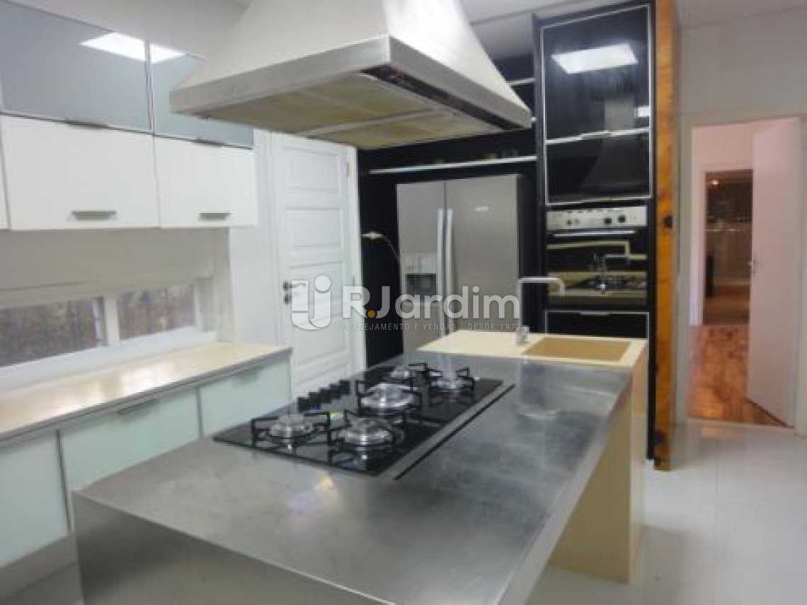 Conheça cozinha do imóvel - Casa Gávea, Zona Sul,Rio de Janeiro, RJ À Venda, 5 Quartos, 1000m² - LACA50016 - 20 cozinha - Casa Gávea, Zona Sul,Rio de Janeiro, RJ À Venda, 5 Quartos, 1000m² - LACA50016 - 20