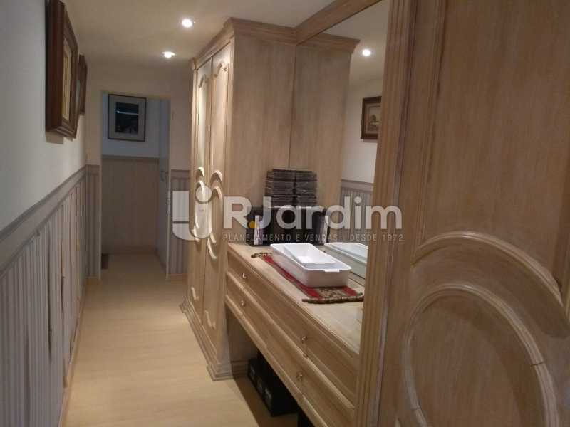 Conheça circulação do imóvel - Apartamento Jardim Botânico, Zona Sul,Rio de Janeiro, RJ À Venda, 4 Quartos, 250m² - LAAP40511 - 15 circulação - Apartamento Jardim Botânico, Zona Sul,Rio de Janeiro, RJ À Venda, 4 Quartos, 250m² - LAAP40511 - 15