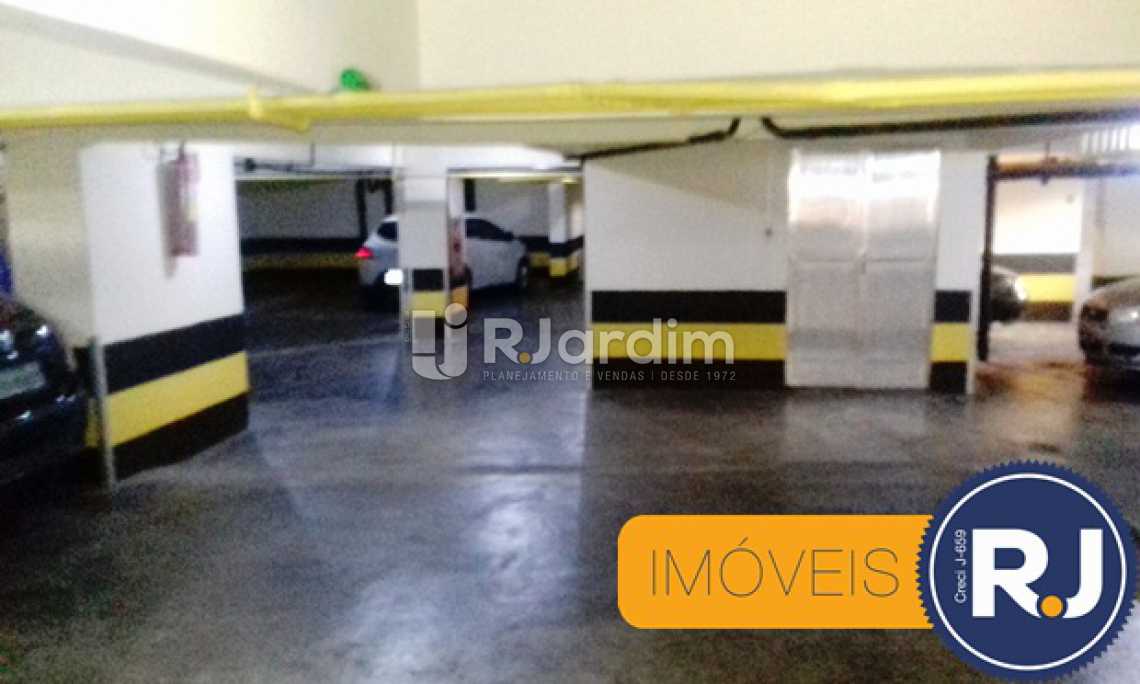 Conheça POSSIBILIDADE VAGA ALUGADA do imóvel - Imóveis Compra e Venda Laranjeiras 1 Quarto - LAAP10209 - 18 POSSIBILIDADE VAGA ALUGADA - Imóveis Compra e Venda Laranjeiras 1 Quarto - LAAP10209 - 18