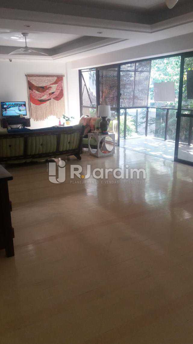 Conheça Sala e varanda do imóvel - Apartamento À VENDA, Lagoa, Rio de Janeiro, RJ - LAAP40523 - 4 Sala e varanda - Apartamento À VENDA, Lagoa, Rio de Janeiro, RJ - LAAP40523 - 4