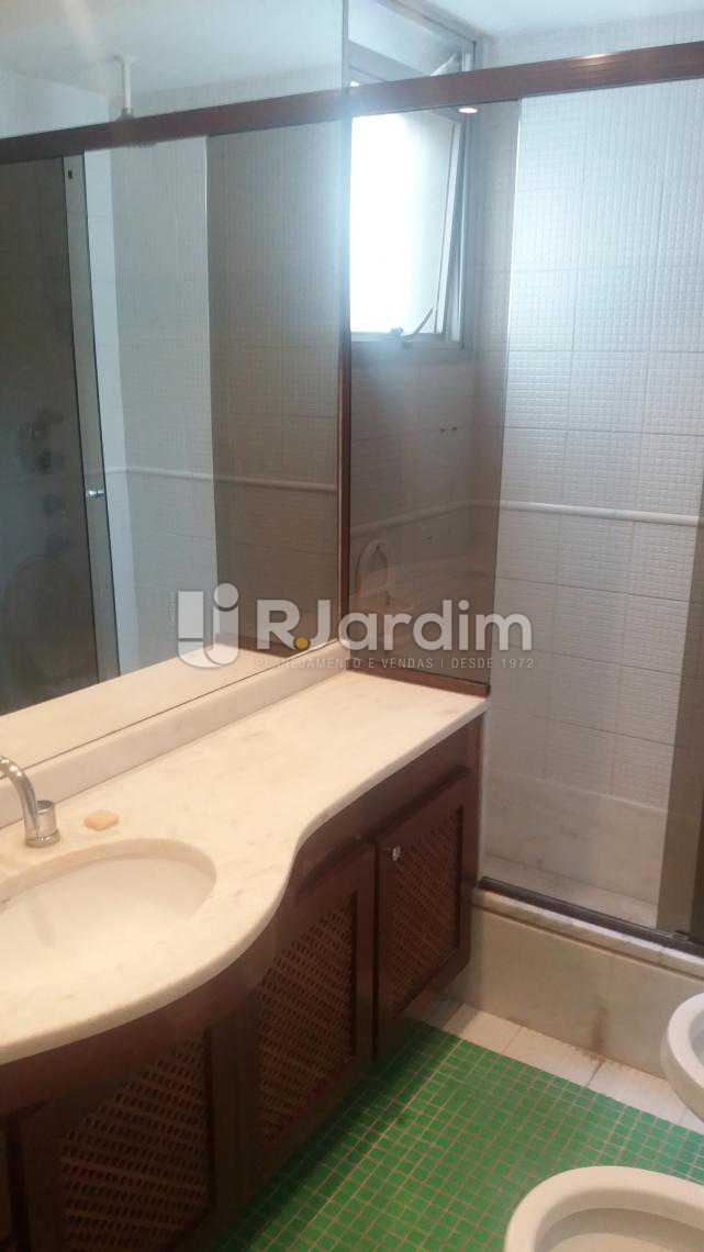Conheça Banheiro social do imóvel - Apartamento À VENDA, Lagoa, Rio de Janeiro, RJ - LAAP40523 - 20 Banheiro social - Apartamento À VENDA, Lagoa, Rio de Janeiro, RJ - LAAP40523 - 20