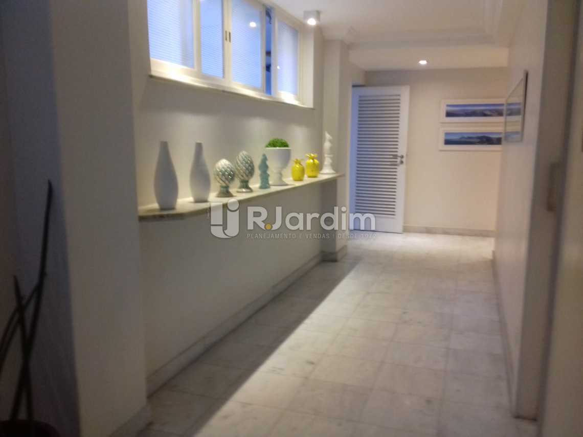 Conheça Hal de acesso aos Elevadores do imóvel - Apartamento À VENDA, Leblon, Rio de Janeiro, RJ - LAAP31217 - 12 Hal de acesso aos Elevadores - Apartamento À VENDA, Leblon, Rio de Janeiro, RJ - LAAP31217 - 12