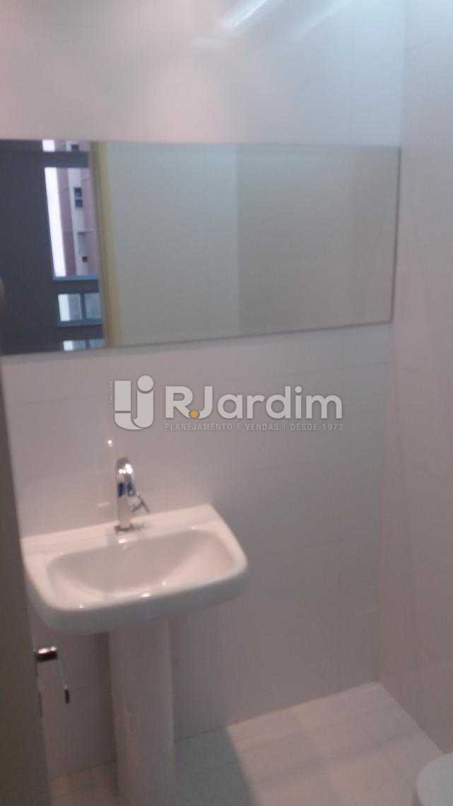 Conheça Lavabo do imóvel - Apartamento À VENDA, Copacabana, Rio de Janeiro, RJ - LAAP31231 - 6 Lavabo - Apartamento À VENDA, Copacabana, Rio de Janeiro, RJ - LAAP31231 - 6