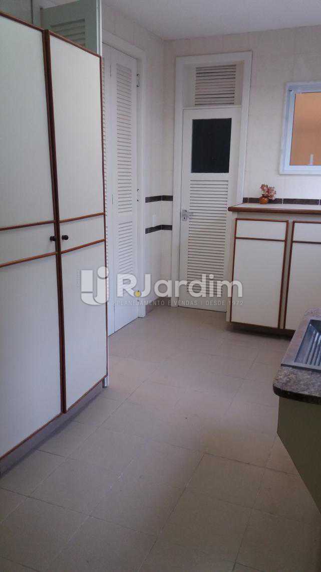 Conheça Área de serviço do imóvel - Apartamento À VENDA, Copacabana, Rio de Janeiro, RJ - LAAP31231 - 10 Área de serviço - Apartamento À VENDA, Copacabana, Rio de Janeiro, RJ - LAAP31231 - 10
