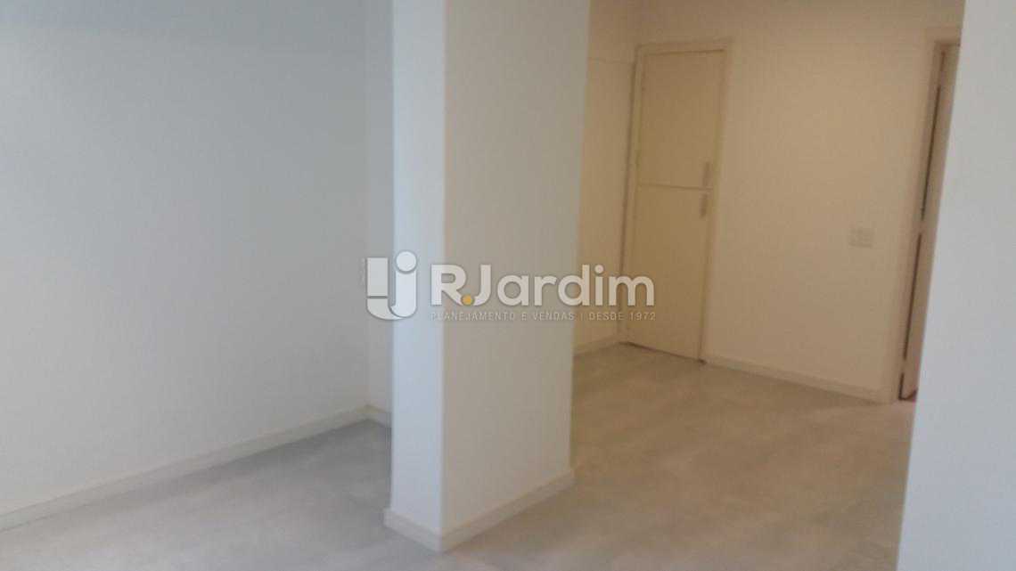 Conheça Sala íntima do imóvel - Apartamento À VENDA, Copacabana, Rio de Janeiro, RJ - LAAP31231 - 12 Sala íntima - Apartamento À VENDA, Copacabana, Rio de Janeiro, RJ - LAAP31231 - 12