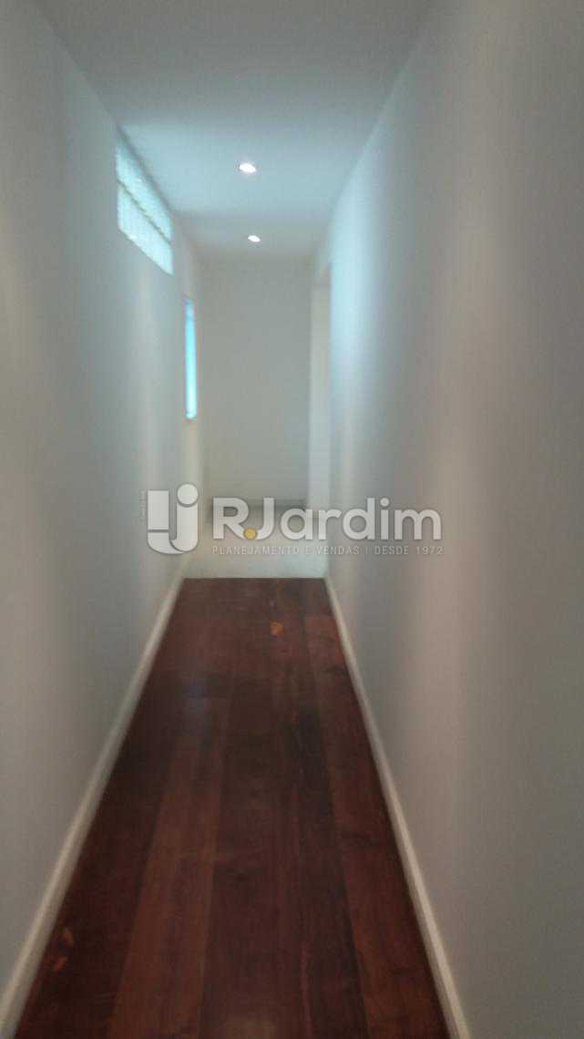 Conheça Corredor sala para íntima do imóvel - Apartamento À VENDA, Copacabana, Rio de Janeiro, RJ - LAAP31231 - 13 Corredor sala para íntima - Apartamento À VENDA, Copacabana, Rio de Janeiro, RJ - LAAP31231 - 13