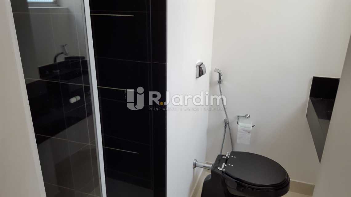 Conheça Banheiro suite do imóvel - Aluguel Cobertura Botafogo 3 Quartos - LACO30172 - 23 Banheiro suite - Aluguel Cobertura Botafogo 3 Quartos - LACO30172 - 23