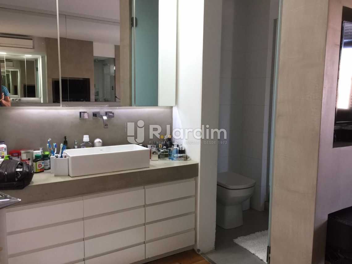 Conheça Entrada da suite do imóvel - Apartamento Residencial Copacabana - LAAP31241 - 18 Entrada da suite - Apartamento Residencial Copacabana - LAAP31241 - 18