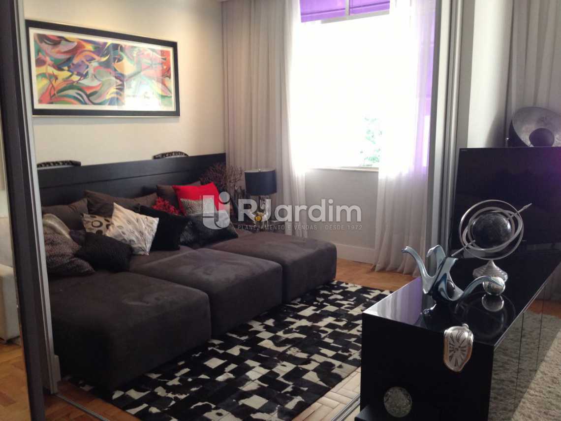 Conheça 3° Quarto Portas Corredizas do imóvel - Apartamento Residencial Copacabana - LAAP31241 - 6 3° Quarto Portas Corredizas - Apartamento Residencial Copacabana - LAAP31241 - 6