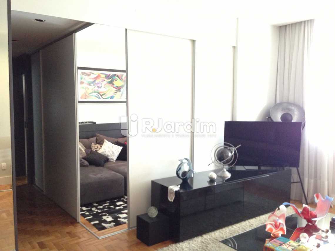 Conheça foto do 3 quarto com porta de do imóvel - Apartamento Residencial Copacabana - LAAP31241 - 8 foto do 3 quarto com porta de - Apartamento Residencial Copacabana - LAAP31241 - 8