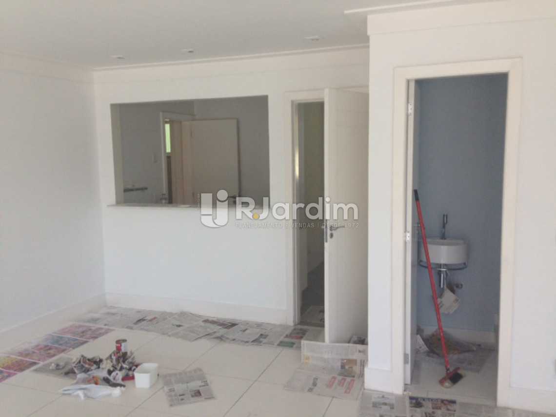 Conheça Lavabo do imóvel - Apartamento Padrão Residencial Humaitá - LAAP31250 - 6 Lavabo - Apartamento Padrão Residencial Humaitá - LAAP31250 - 6