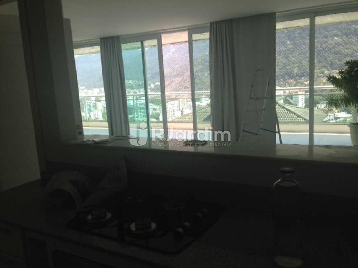 Conheça Salão do imóvel - Apartamento Padrão Residencial Humaitá - LAAP31250 - 5 Salão - Apartamento Padrão Residencial Humaitá - LAAP31250 - 5