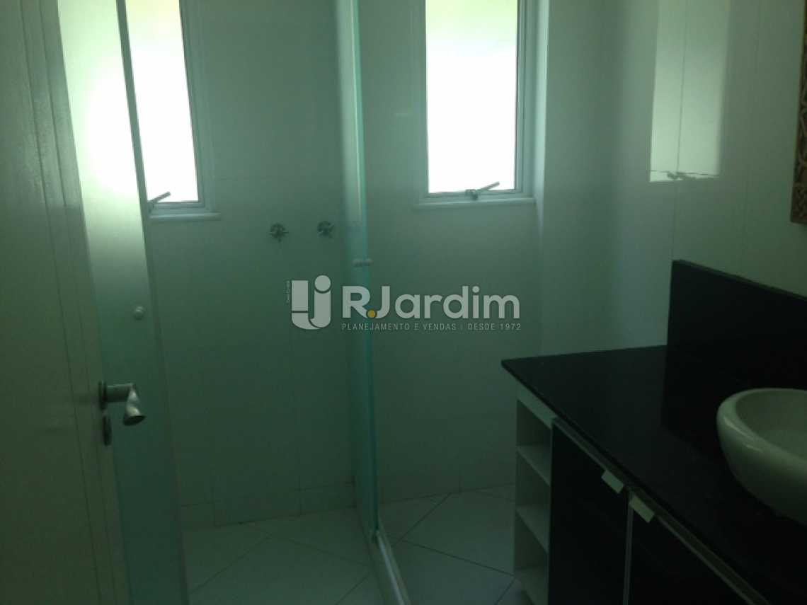 Conheça Banheiro Social do imóvel - Apartamento Padrão Residencial Humaitá - LAAP31250 - 7 Banheiro Social - Apartamento Padrão Residencial Humaitá - LAAP31250 - 7