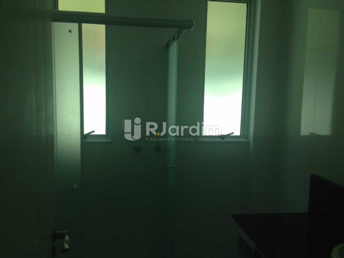 Conheça Banheiro Social do imóvel - Apartamento Padrão Residencial Humaitá - LAAP31250 - 8 Banheiro Social - Apartamento Padrão Residencial Humaitá - LAAP31250 - 8
