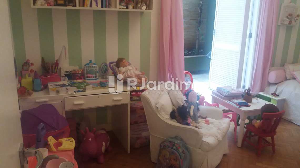 Conheça Quarto 1 do imóvel - Imóveis Compra e Venda Copacabana 3 Quartos - LAAP31258 - 27 Quarto 1 - Imóveis Compra e Venda Copacabana 3 Quartos - LAAP31258 - 27