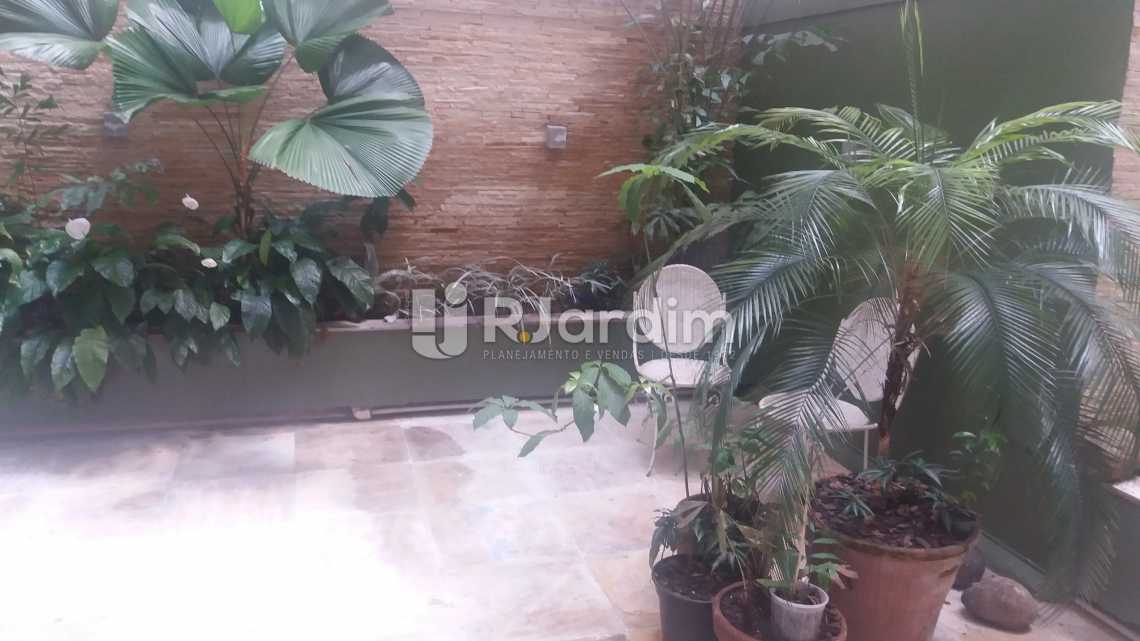 Conheça Terraço do imóvel - Imóveis Compra e Venda Copacabana 3 Quartos - LAAP31258 - 1 Terraço - Imóveis Compra e Venda Copacabana 3 Quartos - LAAP31258 - 1