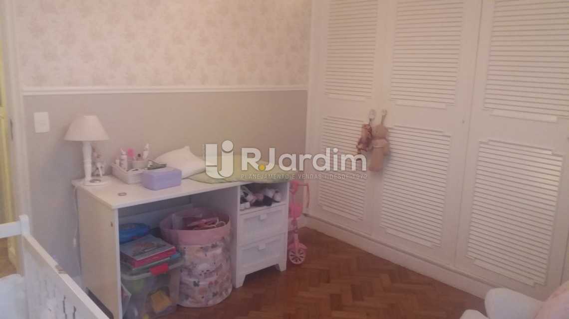 Conheça Quarto 2 do imóvel - Imóveis Compra e Venda Copacabana 3 Quartos - LAAP31258 - 15 Quarto 2 - Imóveis Compra e Venda Copacabana 3 Quartos - LAAP31258 - 15