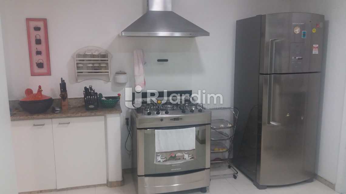 Conheça Cozinha do imóvel - Imóveis Compra e Venda Copacabana 3 Quartos - LAAP31258 - 19 Cozinha - Imóveis Compra e Venda Copacabana 3 Quartos - LAAP31258 - 19