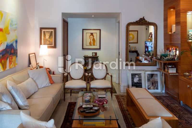 Conheça Sala em 2 Ambientes do imóvel - Apartamento À Venda - Gávea - Rio de Janeiro - RJ - LAAP31262 - 1 Sala em 2 Ambientes - Apartamento À Venda - Gávea - Rio de Janeiro - RJ - LAAP31262 - 1