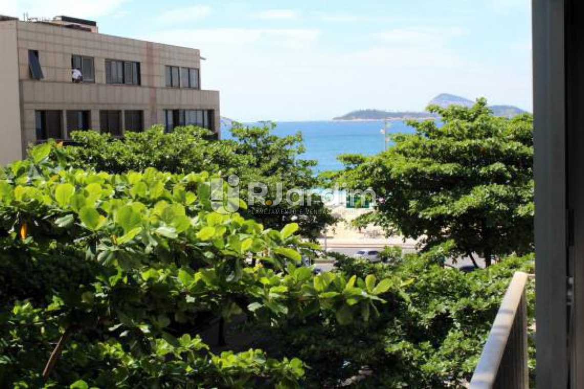 Conheça Vista mar do imóvel - Cobertura na Quadra da Praia, Leblon, Rio de Janeiro - LACO30178 - 3 Vista mar - Cobertura na Quadra da Praia, Leblon, Rio de Janeiro - LACO30178 - 3