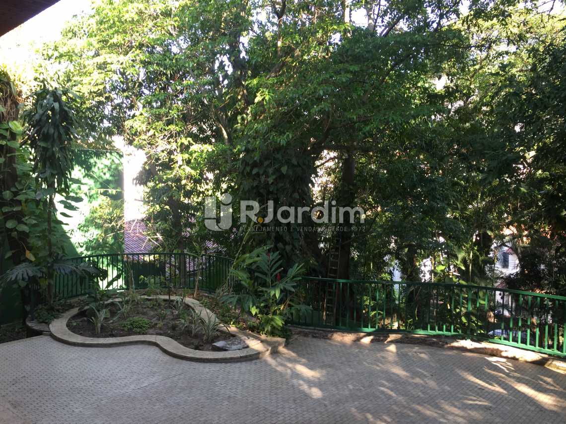 Conheça Jardim do imóvel - Imóveis Aluguel Jardim Botânico Casa - LACA50018 - 11 Jardim - Imóveis Aluguel Jardim Botânico Casa - LACA50018 - 11