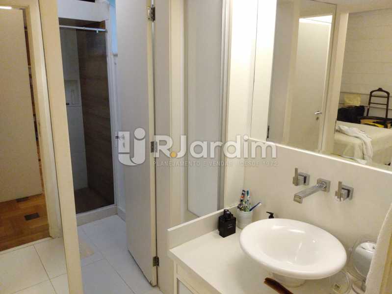 Conheça Banheiro suíte 1 do imóvel - Apartamento Residencial Ipanema 3 Quartos Compra Venda Avaliação Imóveis - LAAP31308 - 11 Banheiro suíte 1 - Apartamento Residencial Ipanema 3 Quartos Compra Venda Avaliação Imóveis - LAAP31308 - 11
