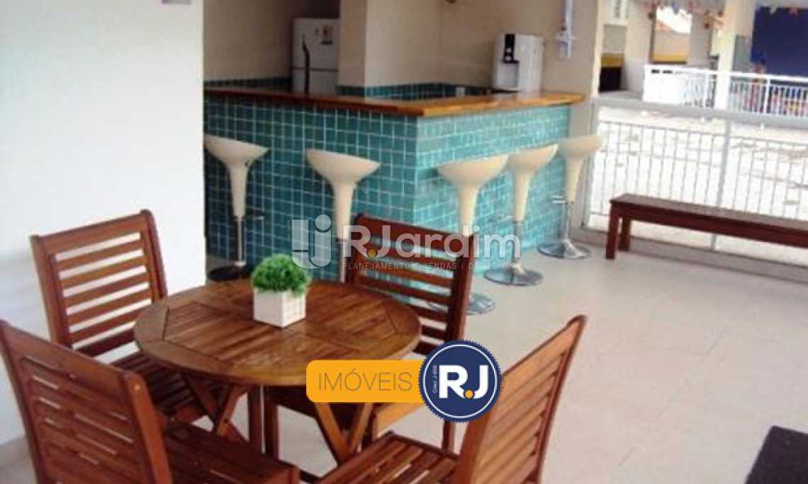 Conheça BAR PISCINA do imóvel - Imóveis Compra e Venda Innovita Tijuca 2 Quartos - LAAP20918 - 12 BAR PISCINA - Imóveis Compra e Venda Innovita Tijuca 2 Quartos - LAAP20918 - 12
