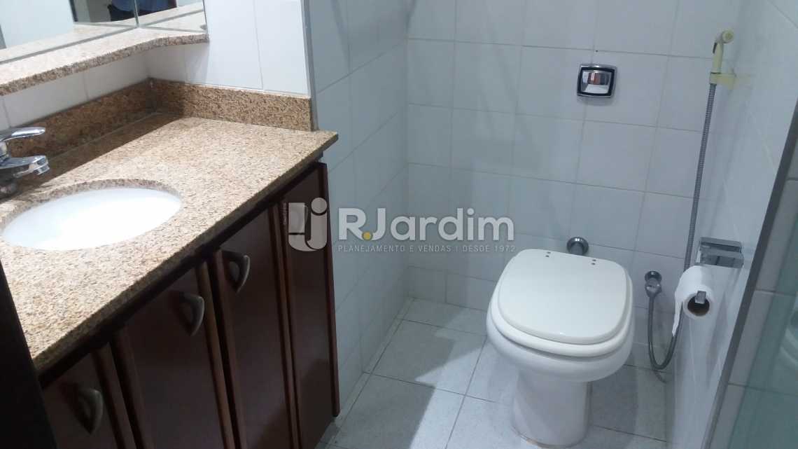 Conheça banheiro suíte do imóvel - Imóveis Compra Venda Ipanema 3 Quartos - LAAP31319 - 15 banheiro suíte - Imóveis Compra Venda Ipanema 3 Quartos - LAAP31319 - 15