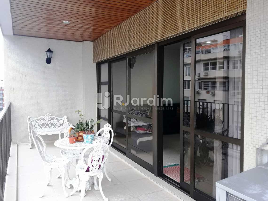 Conheça Varanda do imóvel - Apartamento Residencial Copacabana - LAAP31320 - 3 Varanda - Apartamento Residencial Copacabana - LAAP31320 - 3