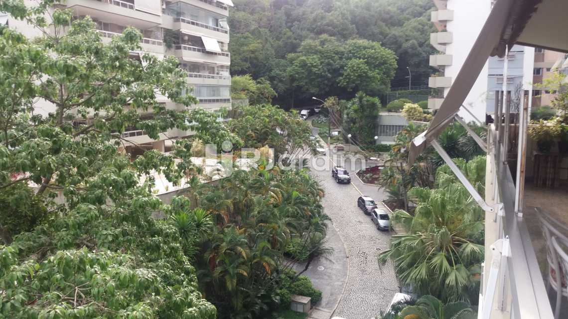 Conheça vista para a rua e verde do imóvel - Apartamento Padrão Residencial Leblon - LAAP40552 - 1 vista para a rua e verde - Apartamento Padrão Residencial Leblon - LAAP40552 - 1